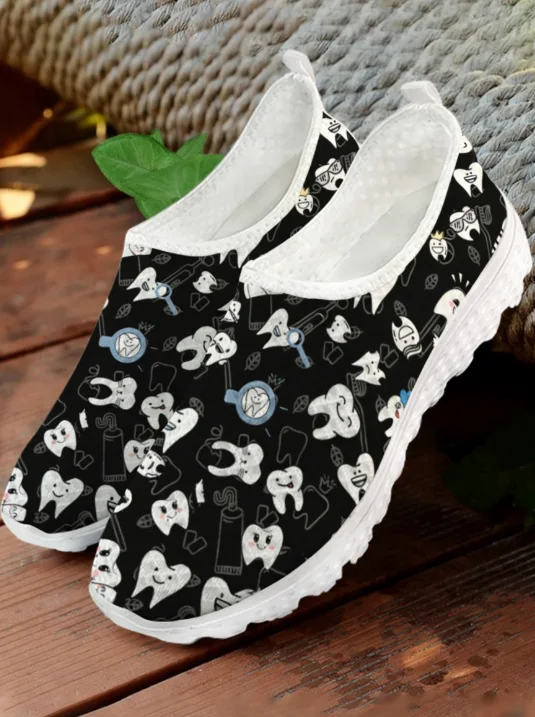 White Cartoon Teeth Print Mesh - Women Shoes Tennis recension och pris